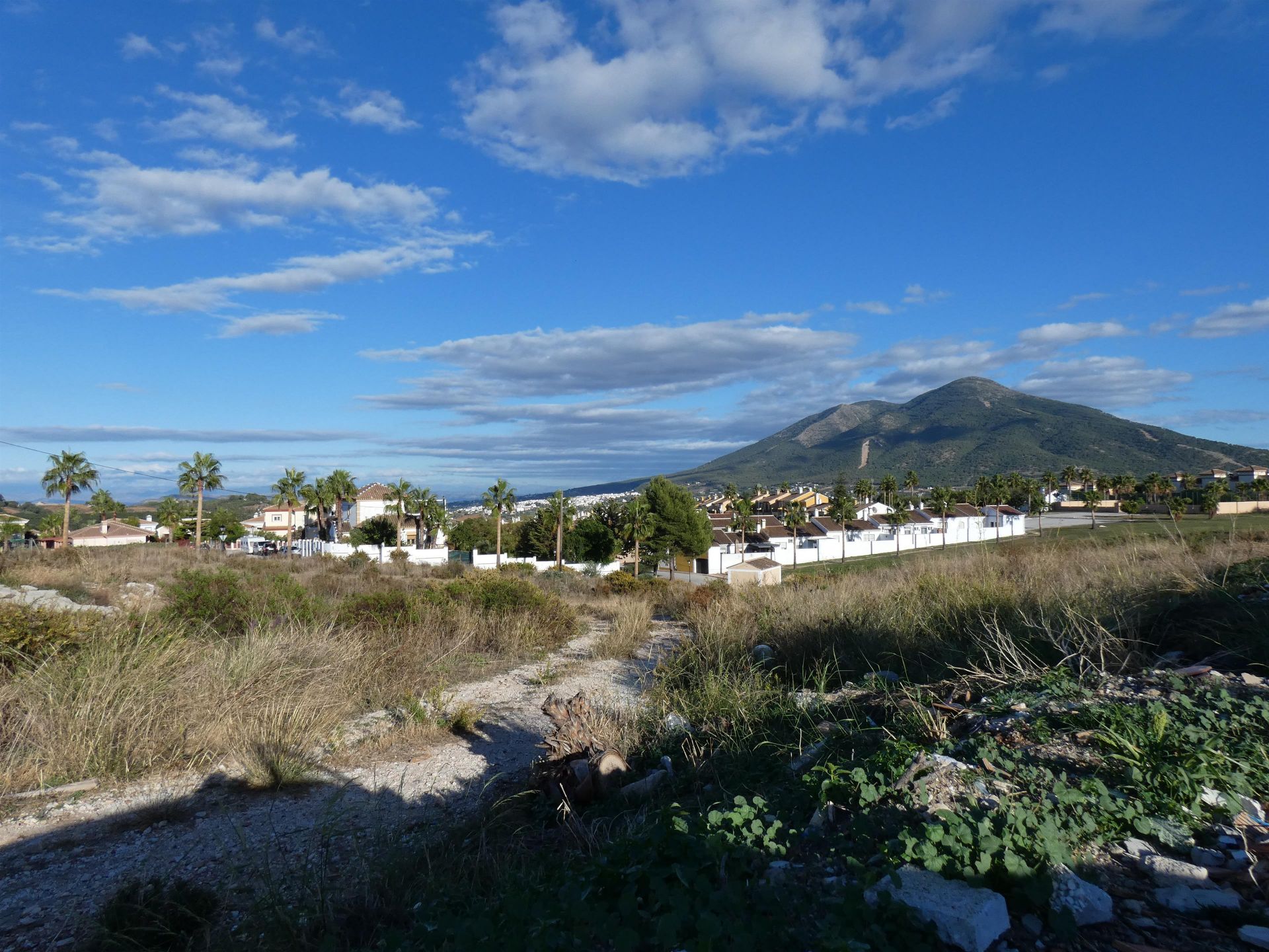 Plot for sale in Alhaurín 6