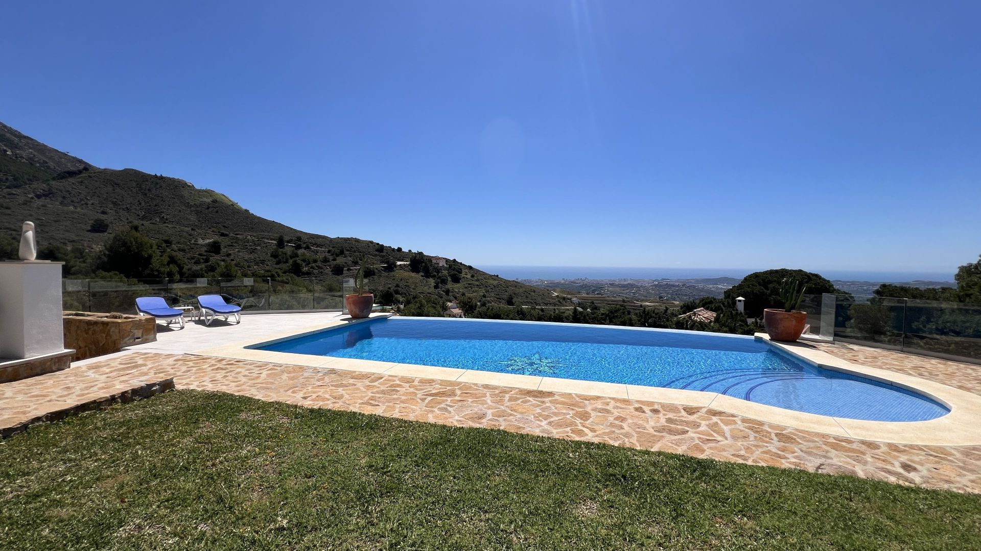 Villa for sale in Mijas 41