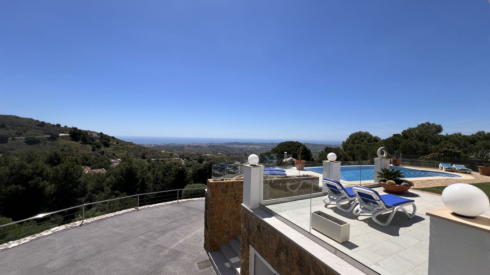 Villa for sale in Mijas 43