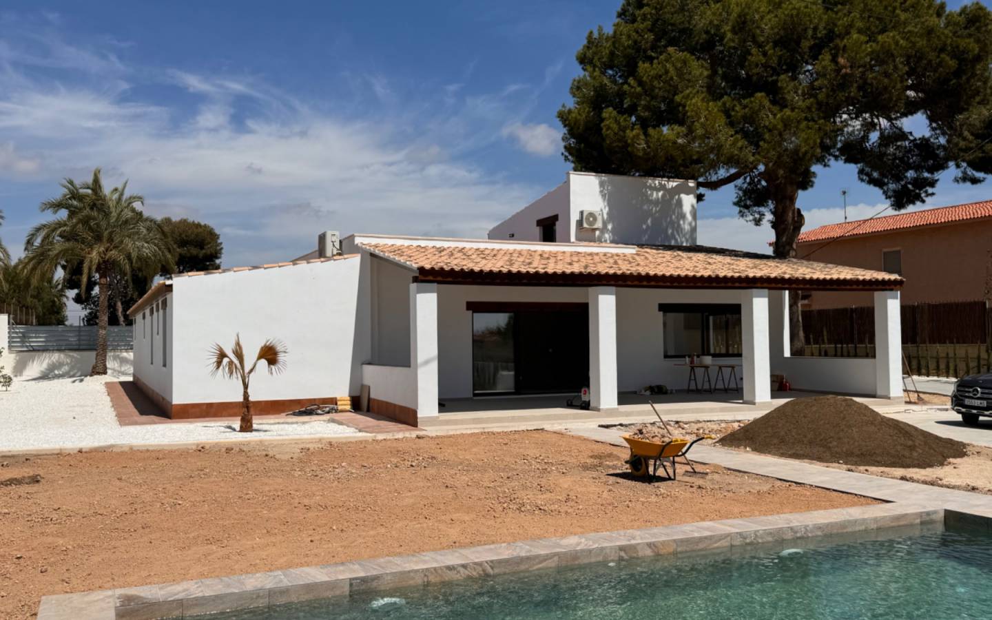 Villa te koop in Elche 16