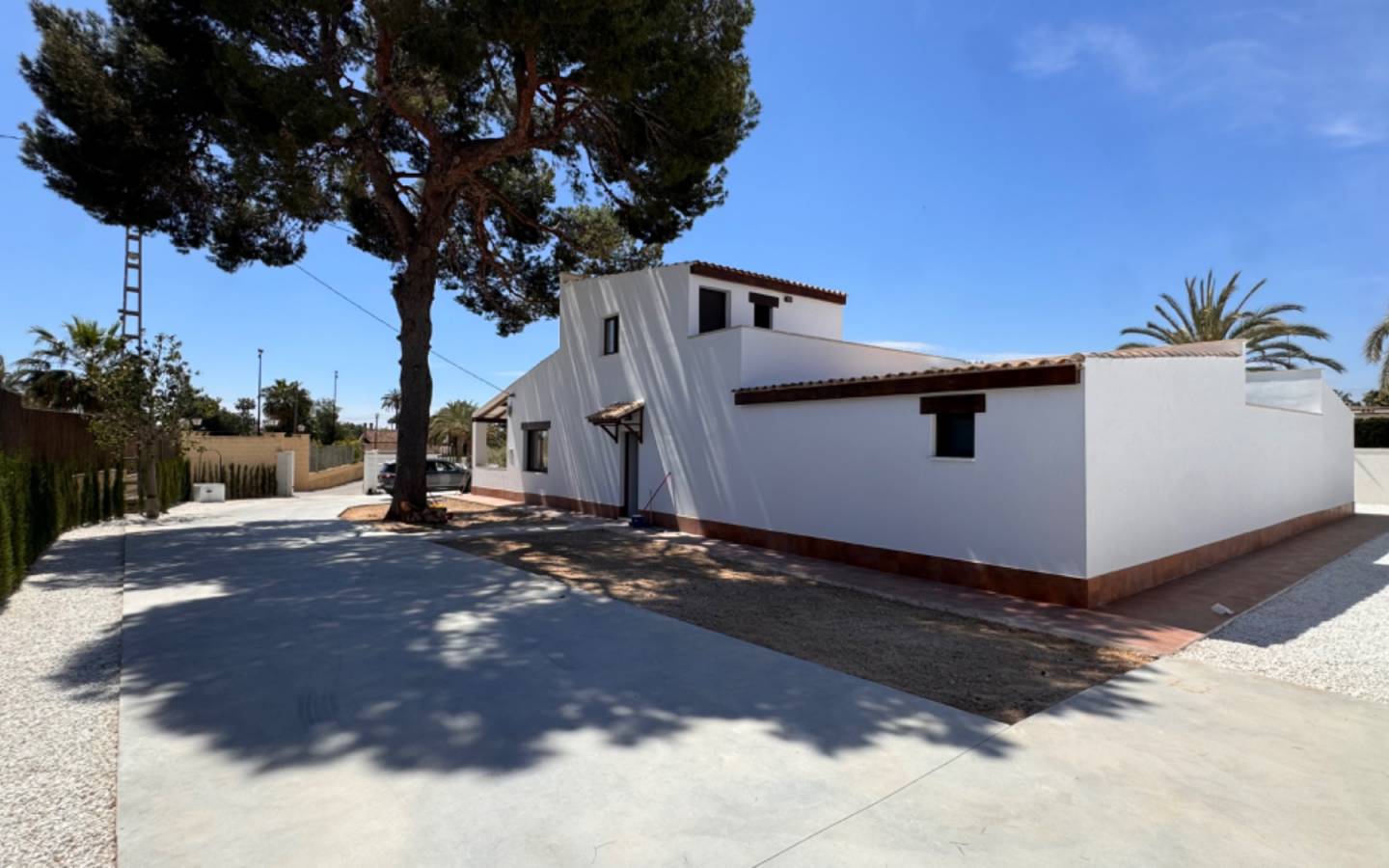 Villa te koop in Elche 8