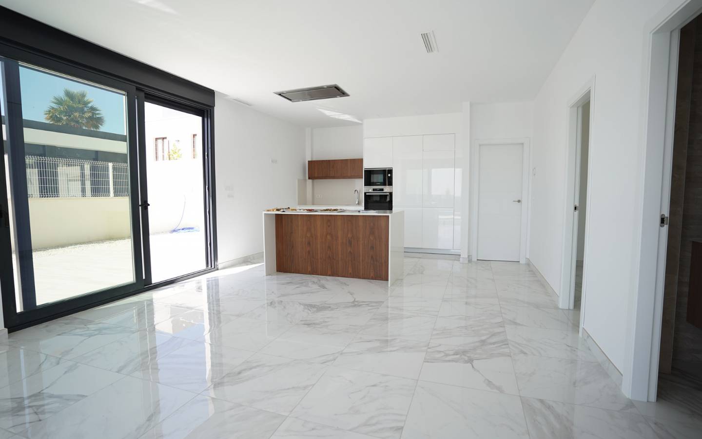 Villa for sale in Alicante 4