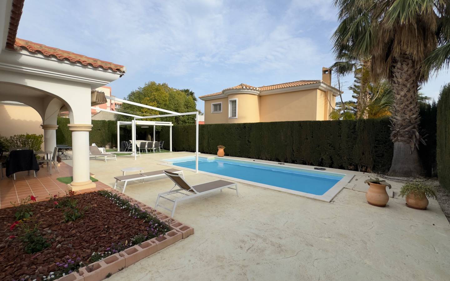 Villa for sale in Alicante 10