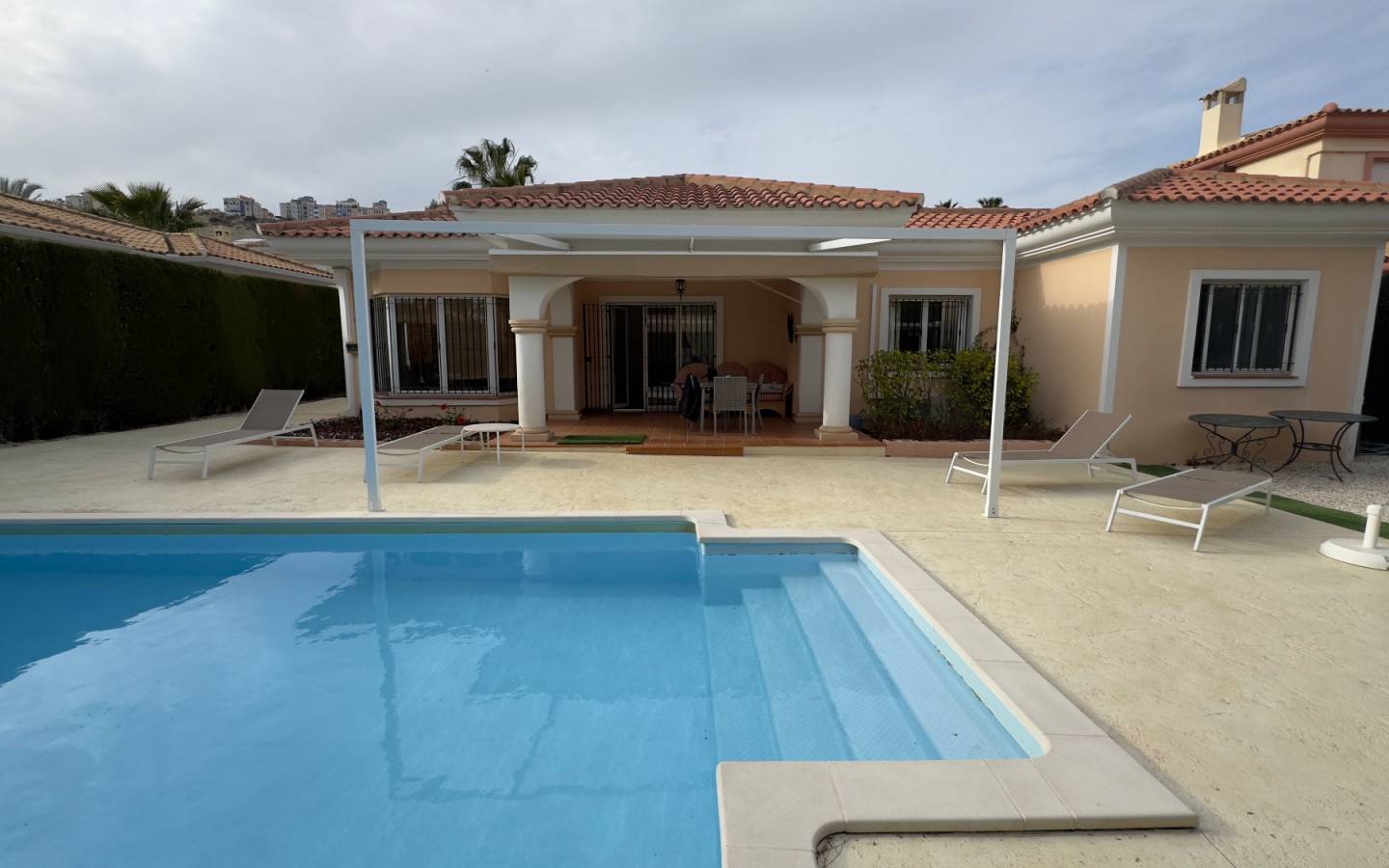 Villa te koop in Alicante 13