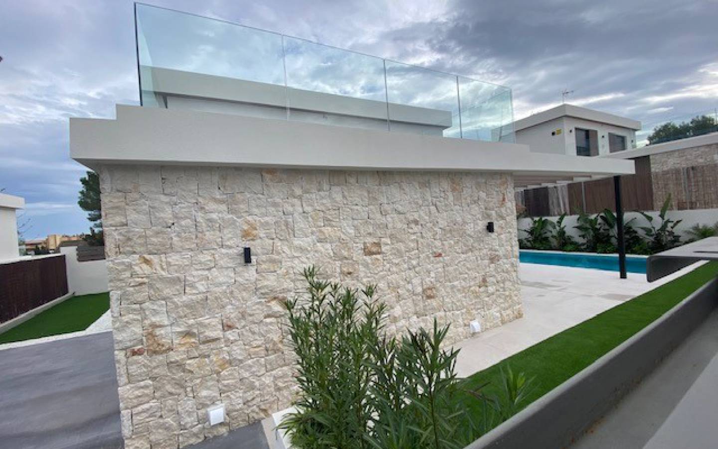 Villa for sale in Alicante 25