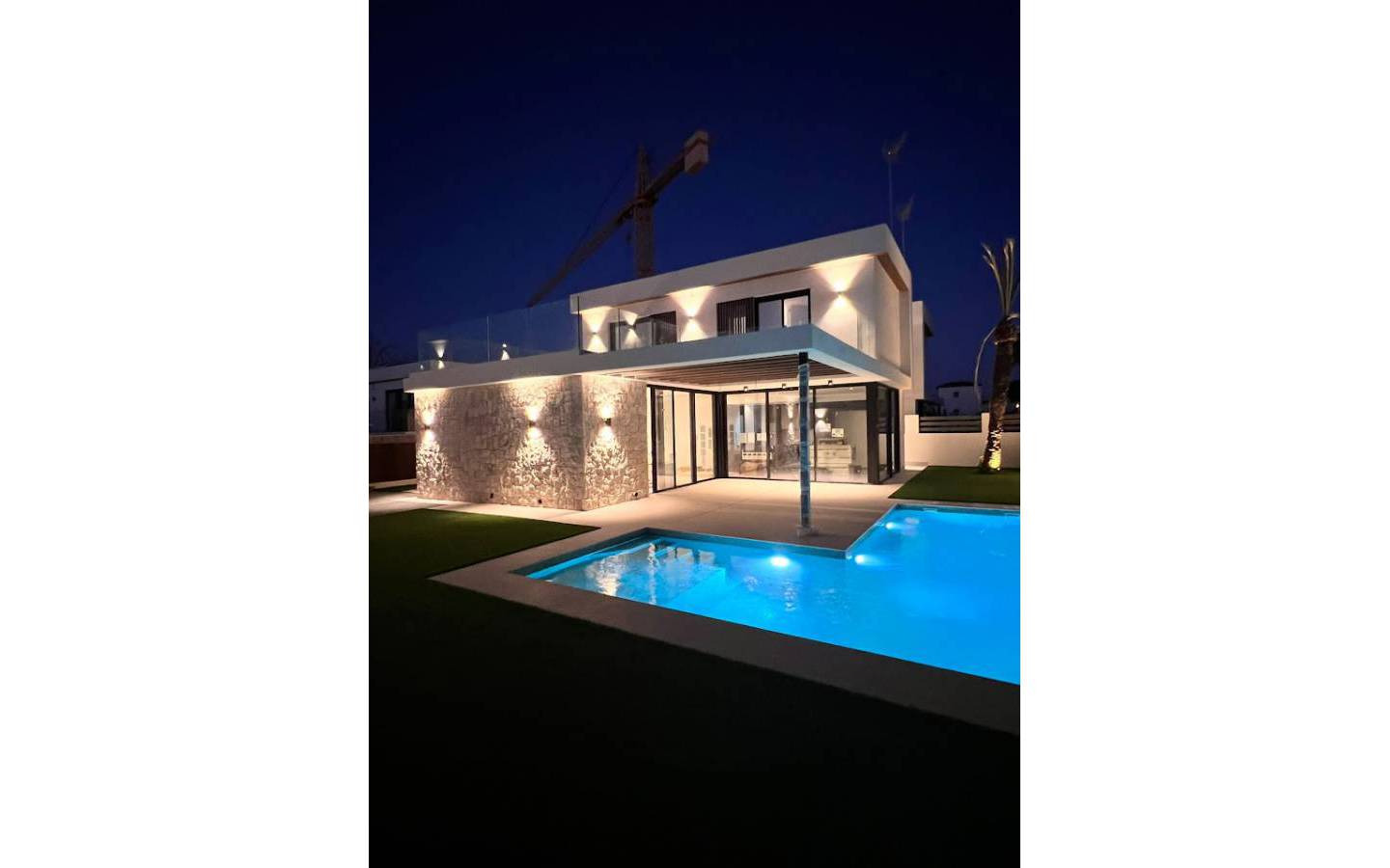 Villa for sale in Alicante 30