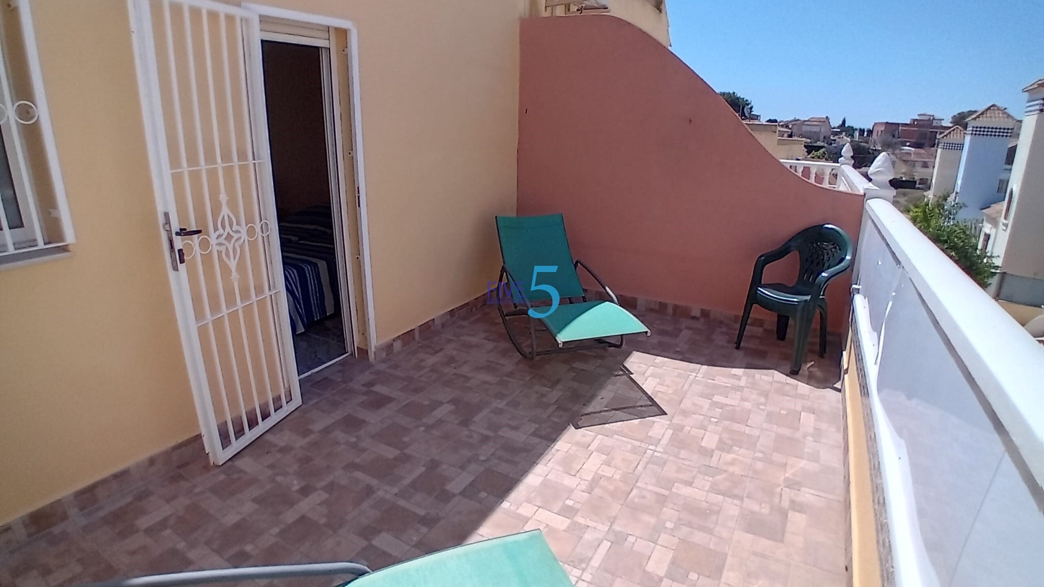 Townhouse te koop in Alicante 19