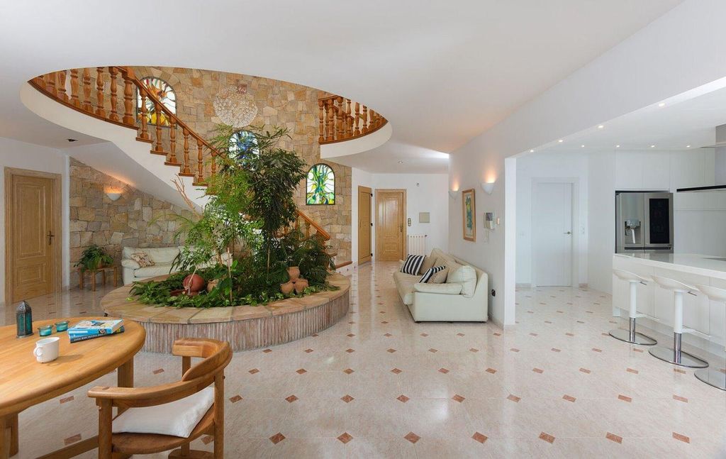 Villa for sale in Altea 11