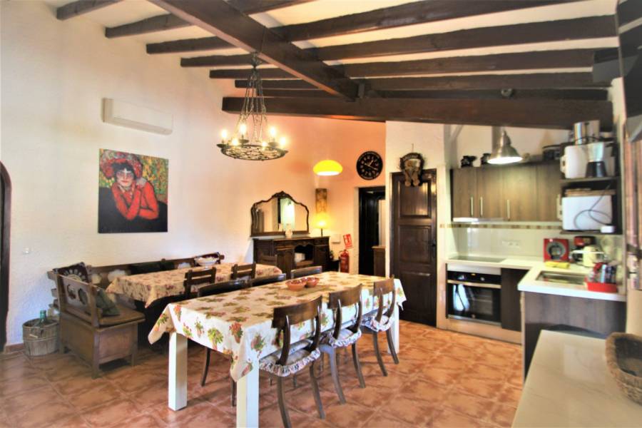 Villa for sale in Alicante 12