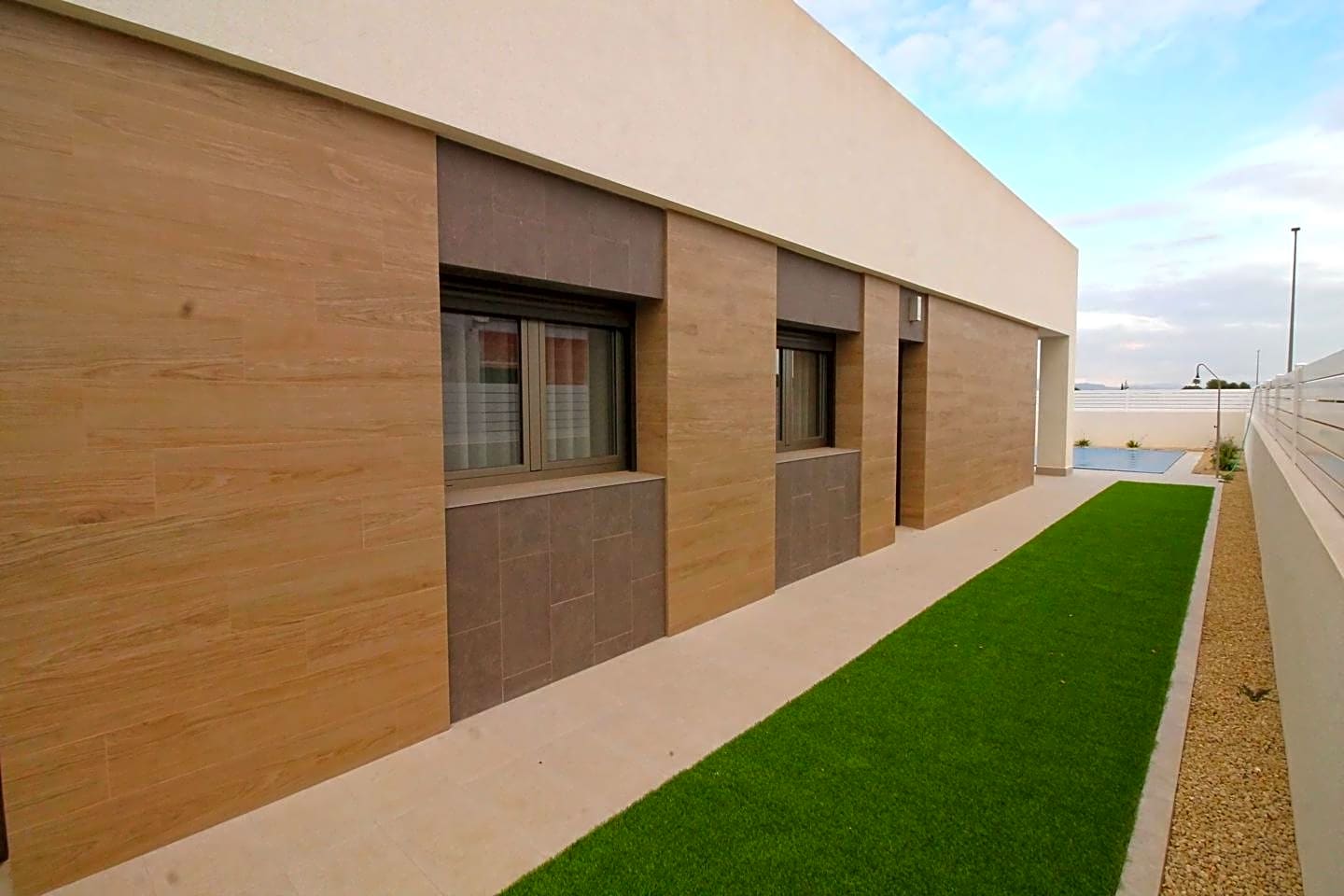 Villa for sale in Alicante 17