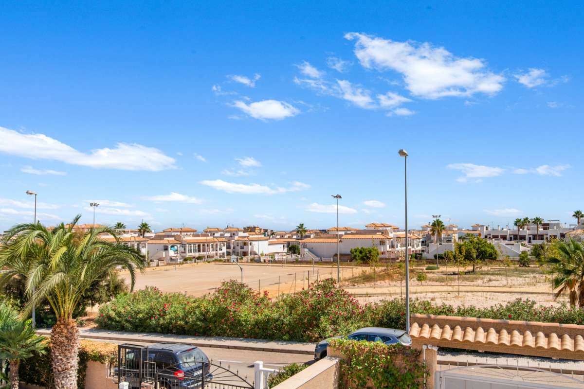 Villa for sale in Alicante 31