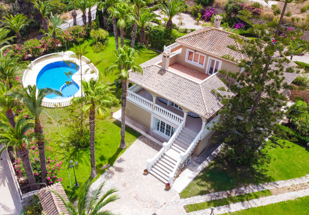 Villa for sale in The white villages of Sierra de Cádiz 1