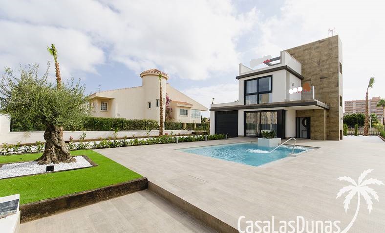 Villa for sale in Alicante 3