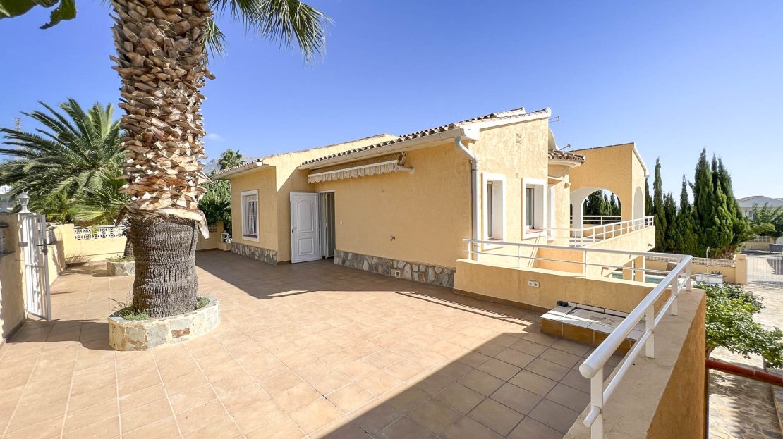 Villa te koop in Alicante 3