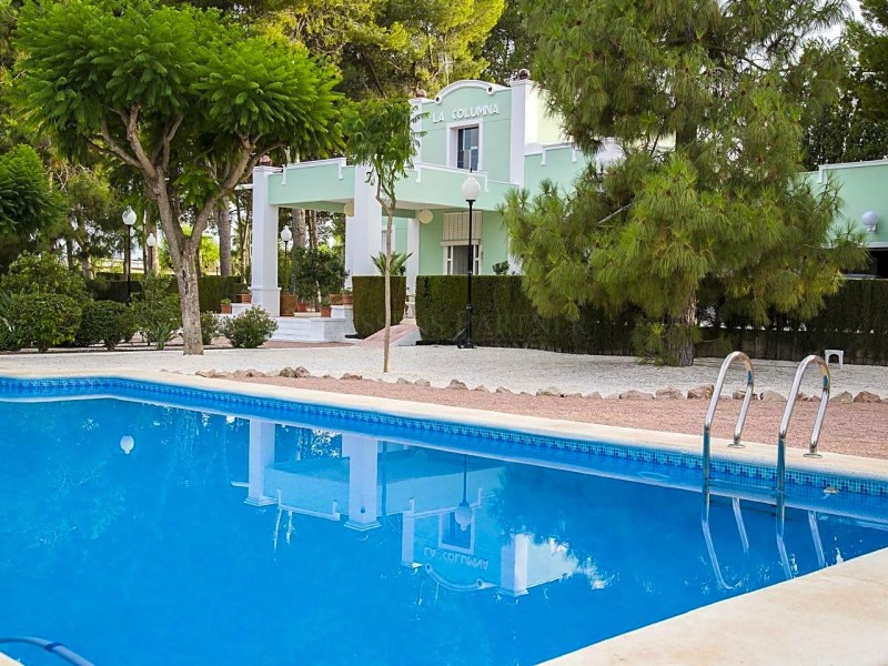 Villa à vendre à Alicante 2