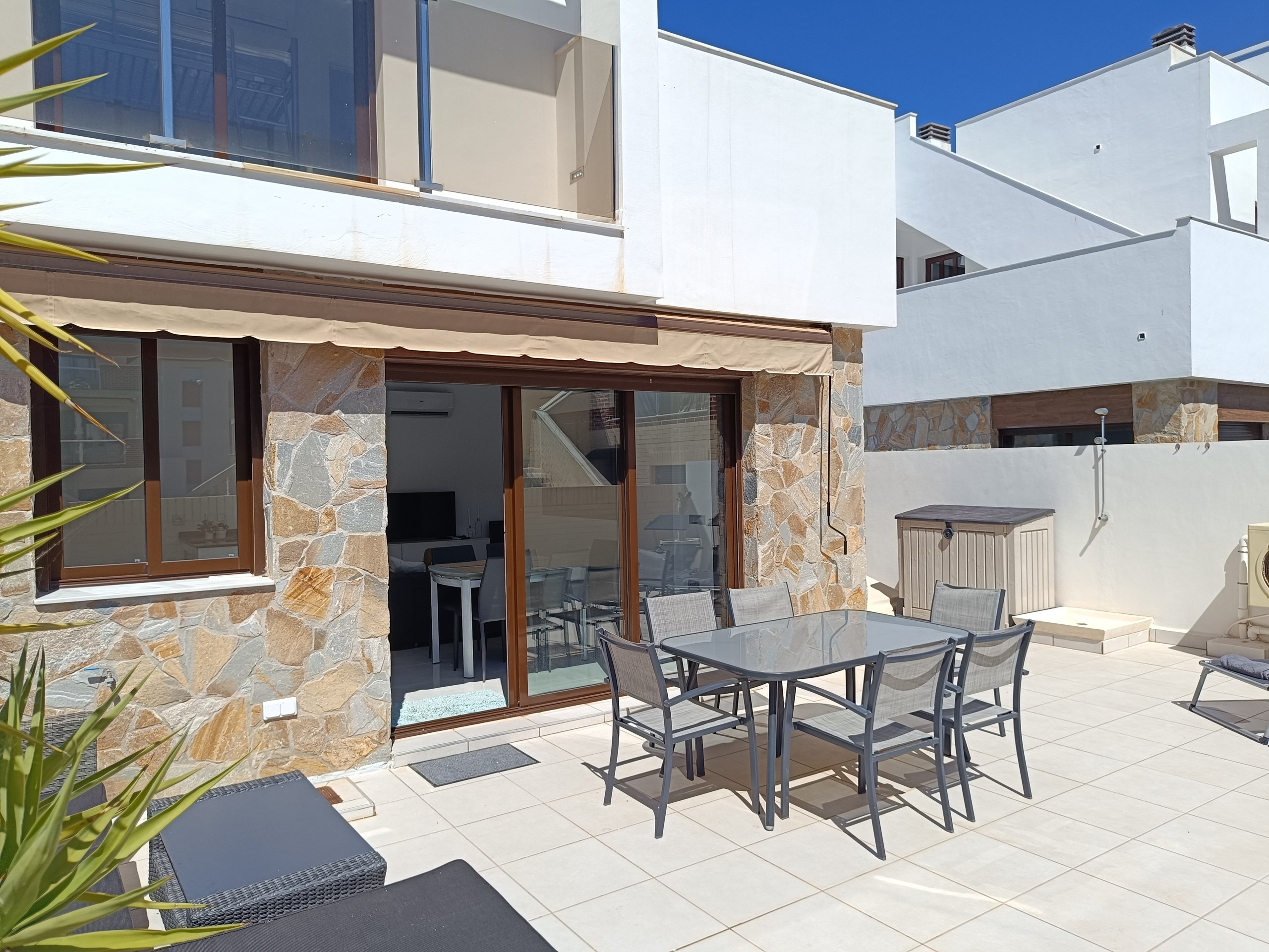 Townhouse te koop in Alicante 3