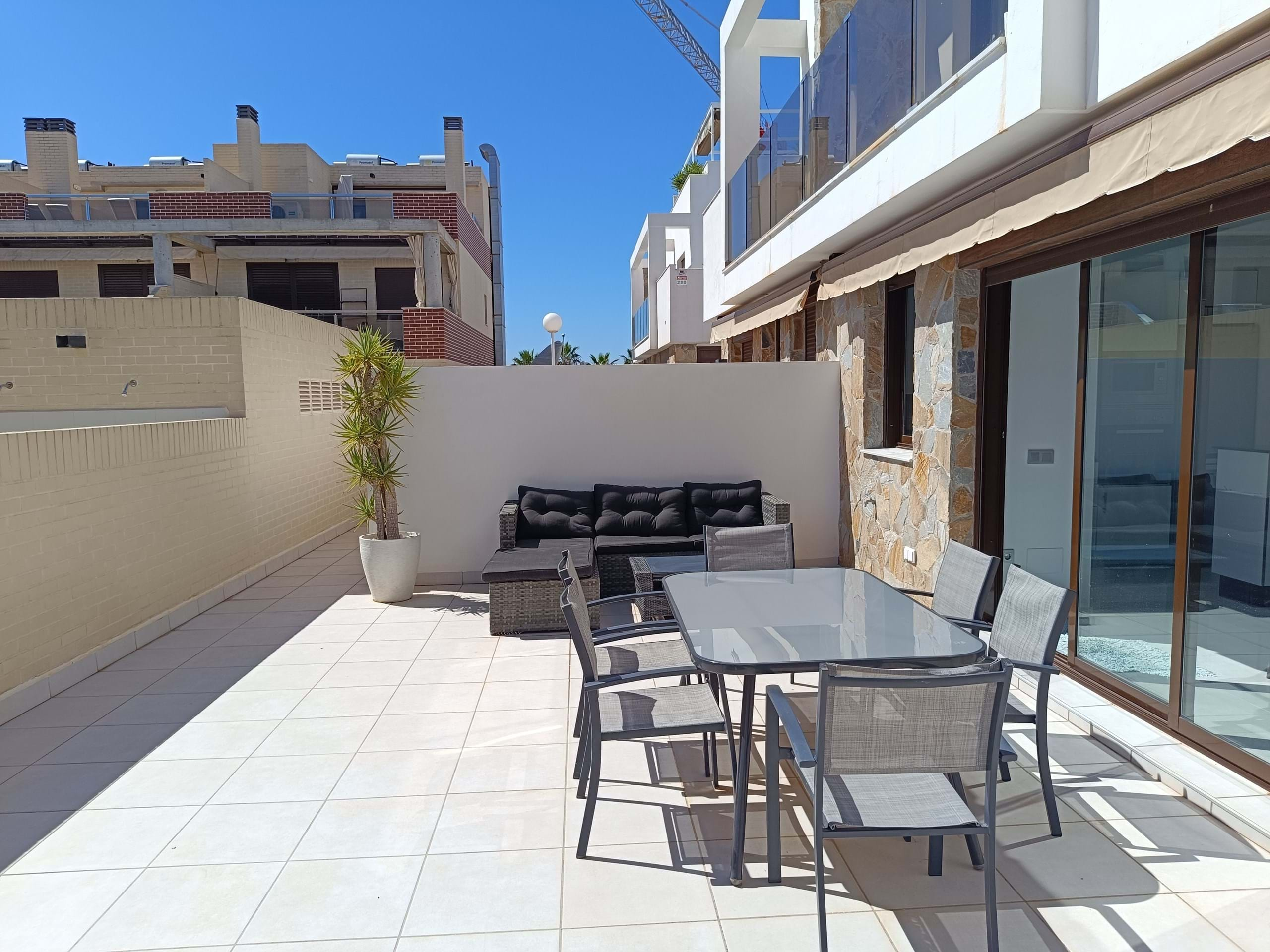 Adosada en venta en Alicante 5