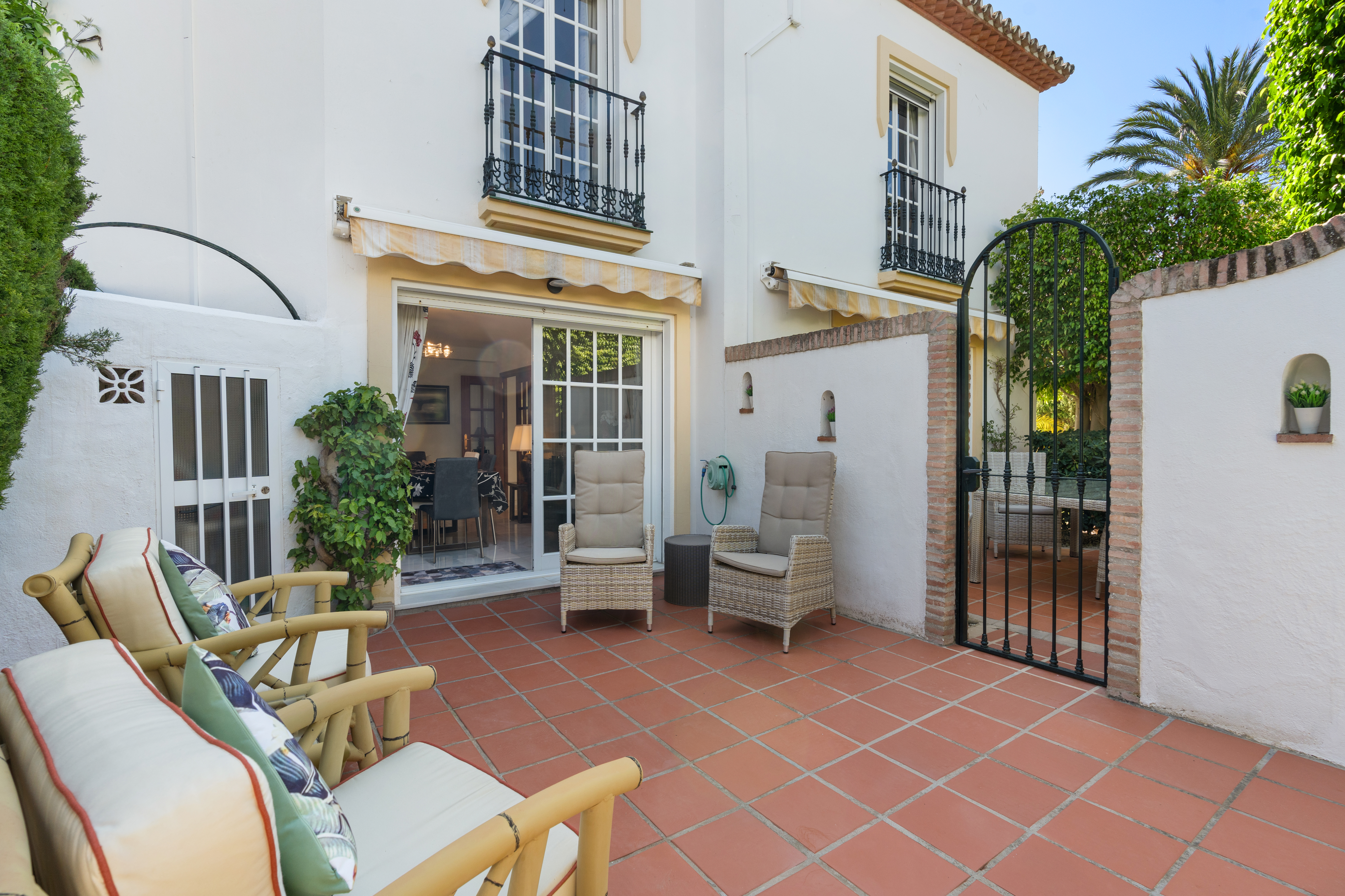 Adosada en venta en Estepona 4