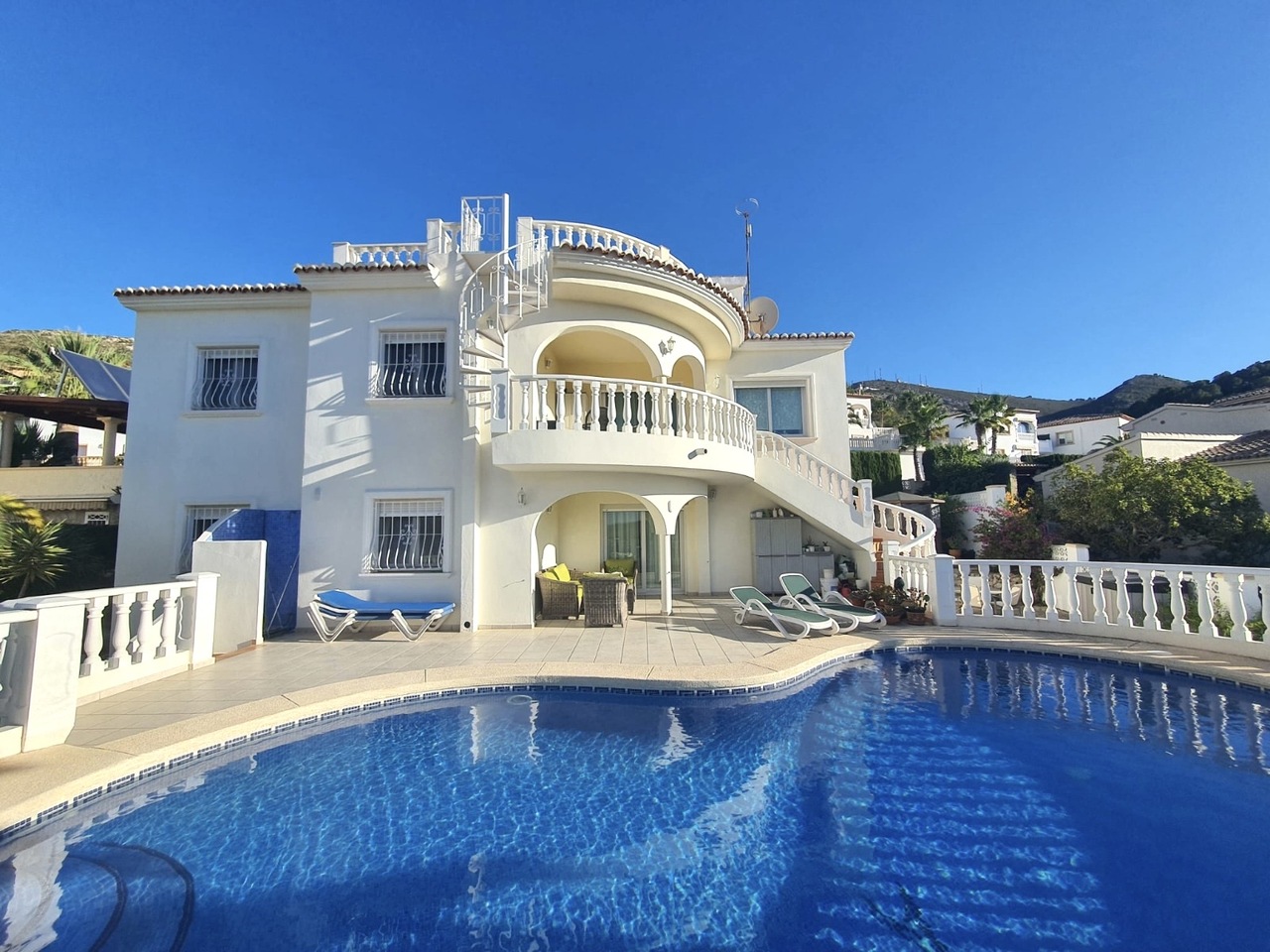 Villa te koop in Alicante 25