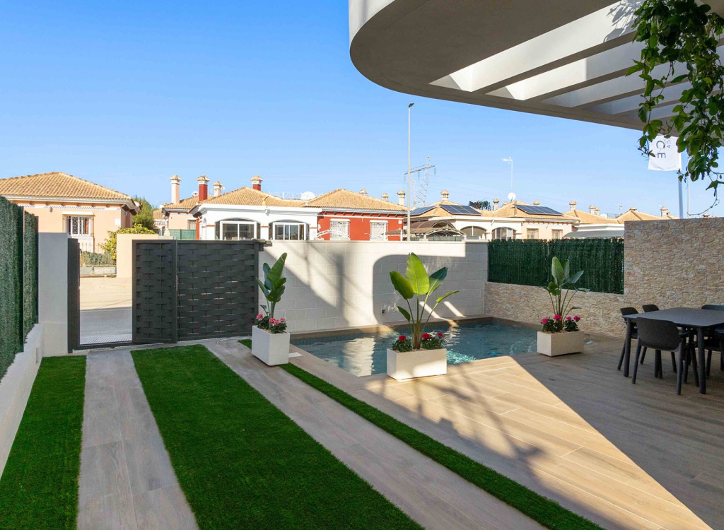 Townhouse for sale in Alicante 25