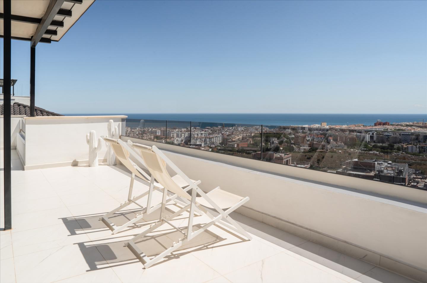 Penthouse for sale in Estepona 13