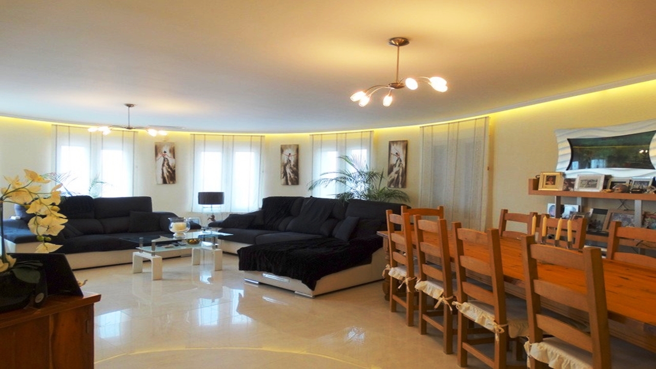 Villa for sale in Alicante 10