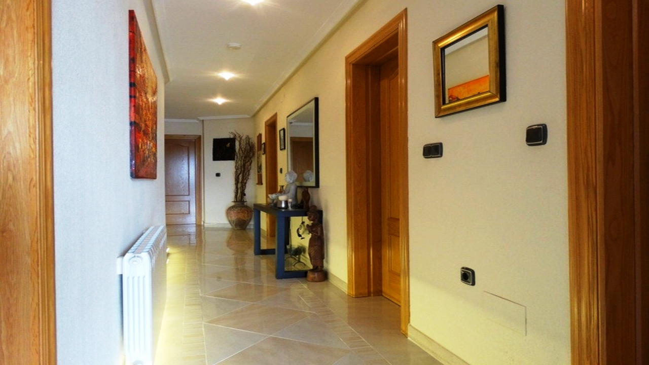 Villa for sale in Alicante 16