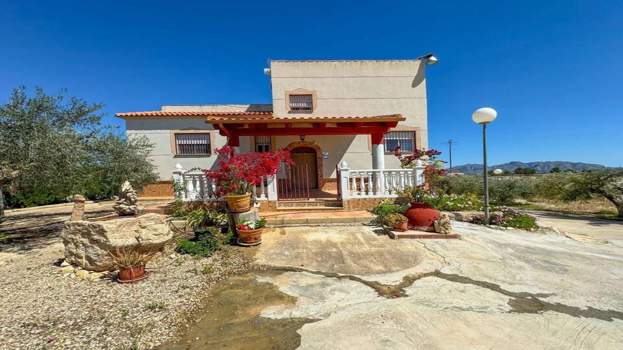 Villa for sale in Guardamar and surroundings 2