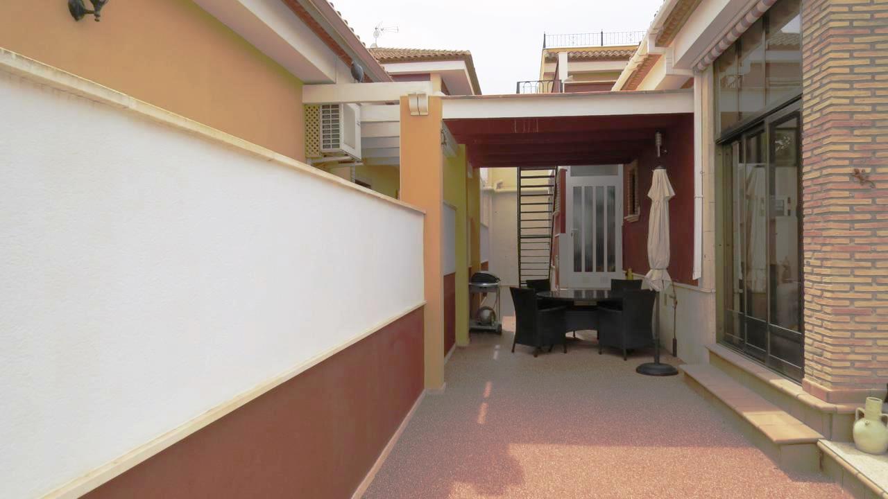 Haus zum Verkauf in Alicante 3