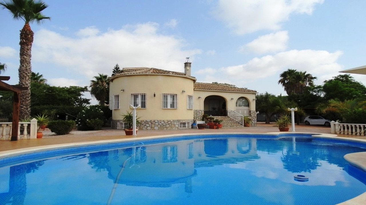 Villa for sale in Alicante 22