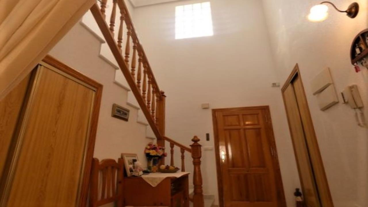 Villa for sale in Alicante 6