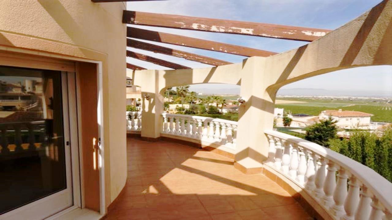 Villa for sale in Alicante 13