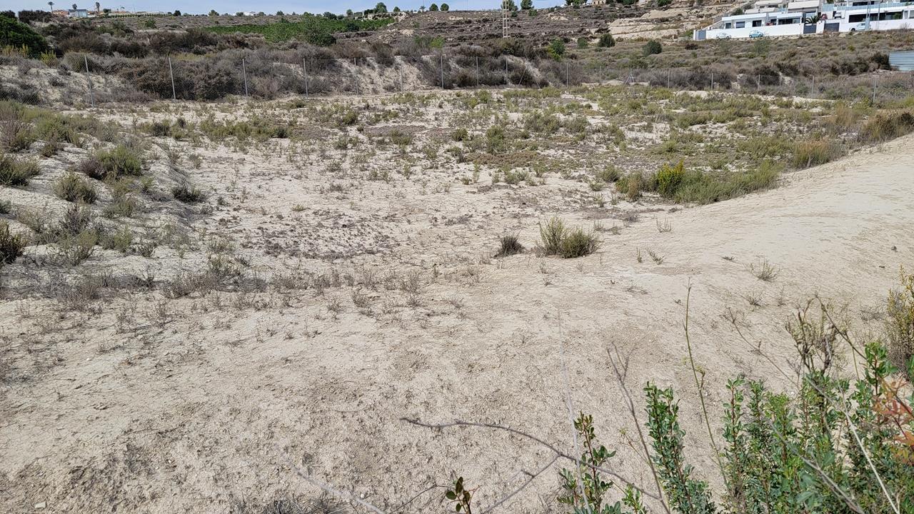 Plot for sale in Alicante 6