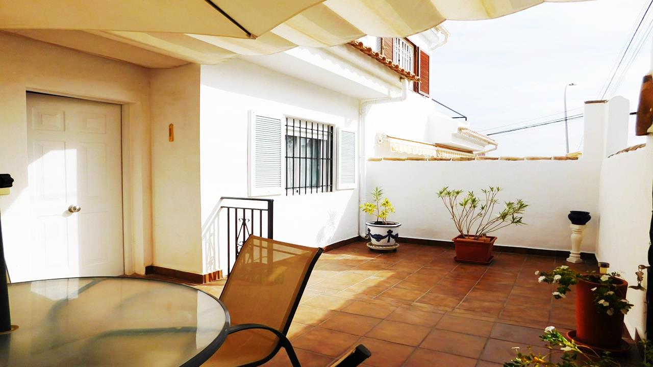 Townhouse te koop in Alicante 4