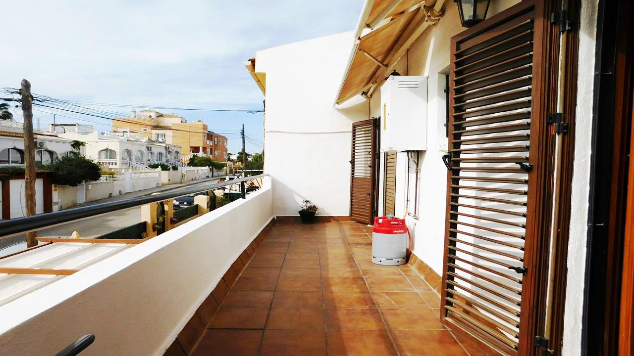 Townhouse te koop in Alicante 25