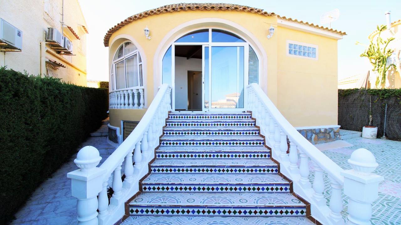 Villa à vendre à Alicante 12