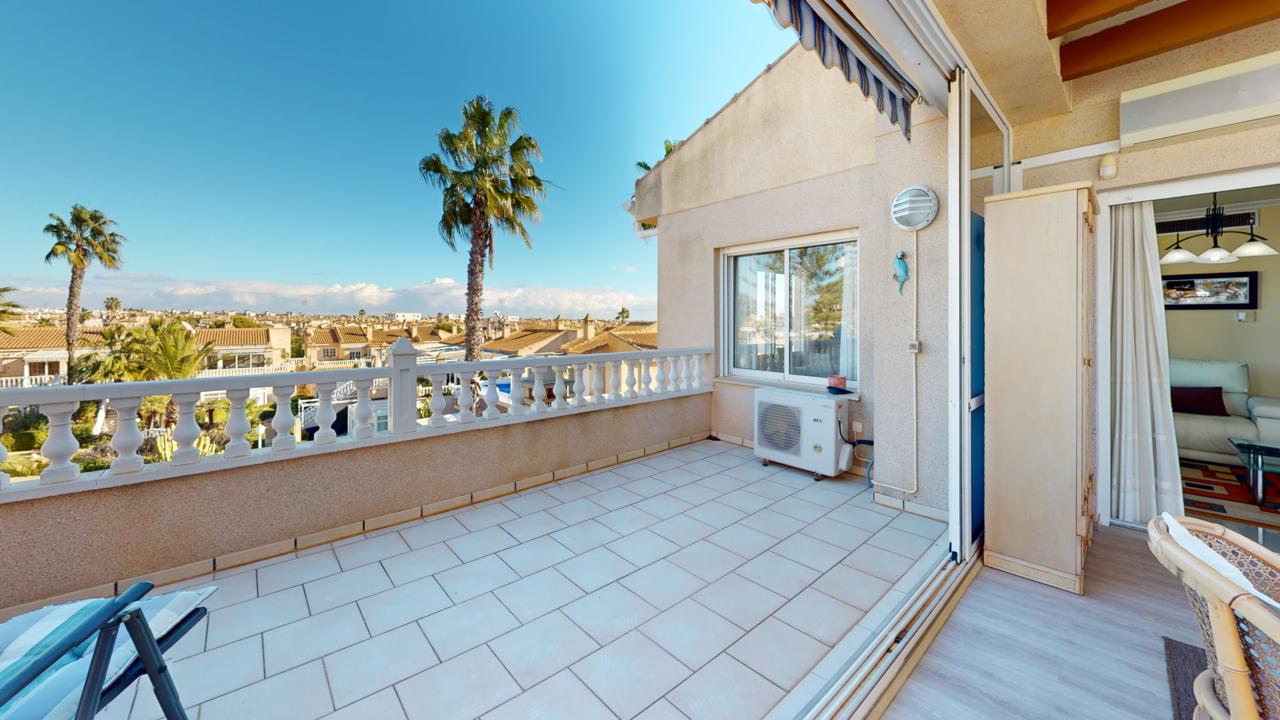 Penthouse for sale in Alicante 39