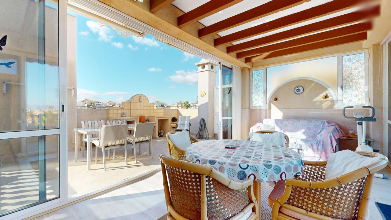 Penthouse for sale in Alicante 44