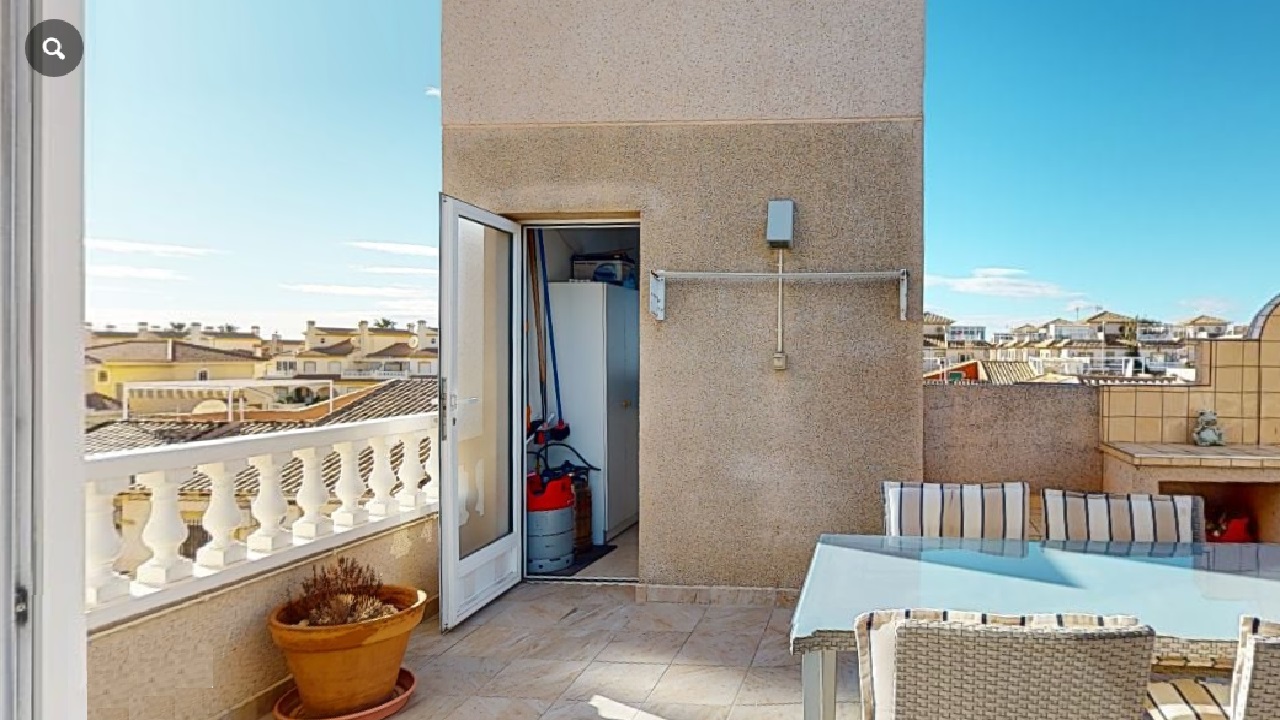 Penthouse for sale in Alicante 47