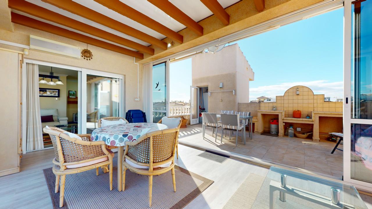 Penthouse for sale in Alicante 49