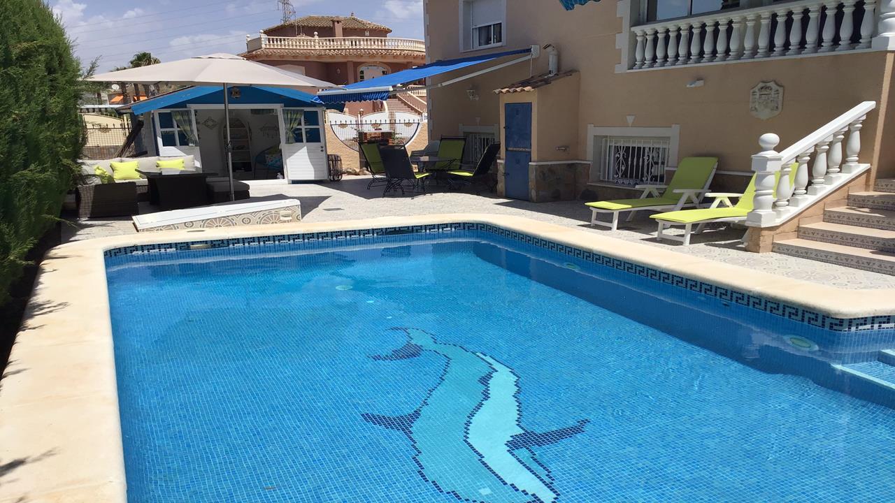 Villa for sale in Alicante 42