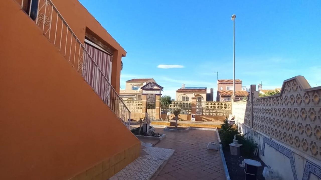 Вилла для продажи в Torrevieja and surroundings 7