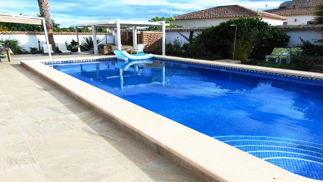 Villa for sale in Alicante 31