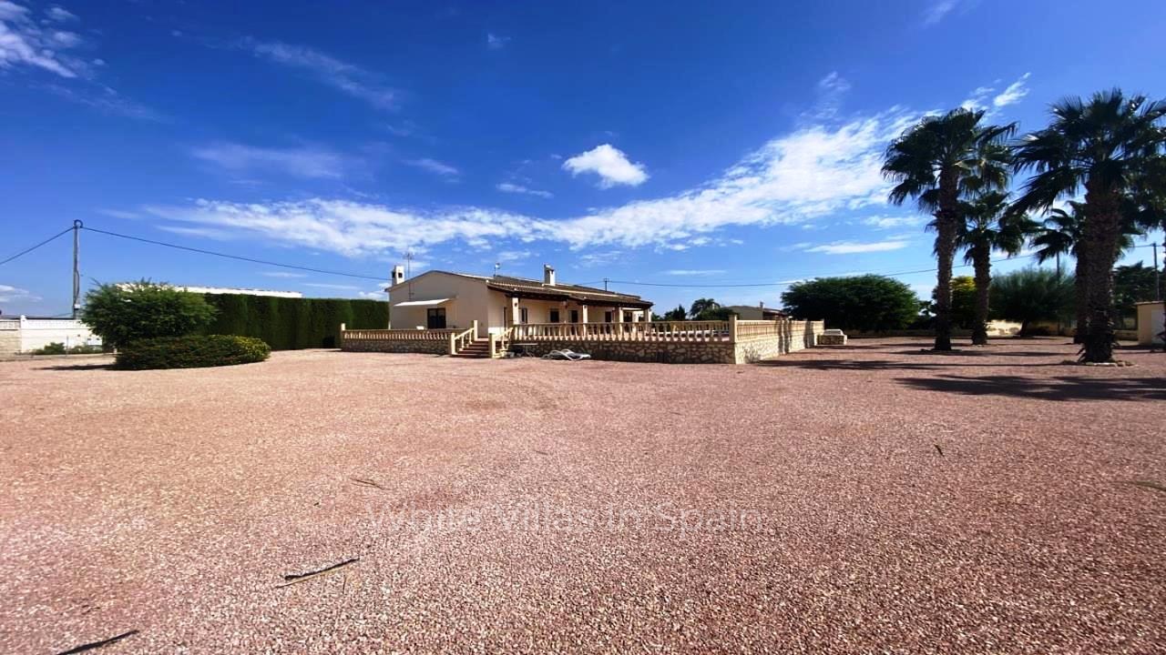 Villa for sale in Alicante 3