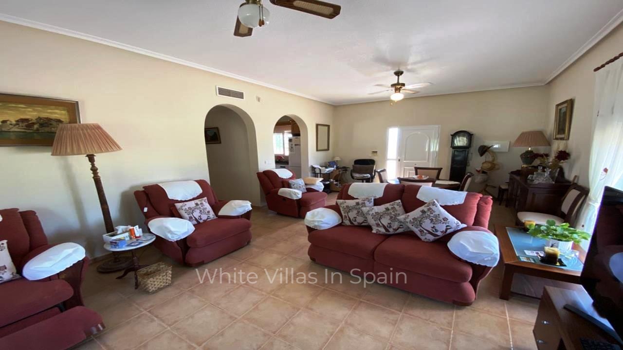 Villa for sale in Alicante 15