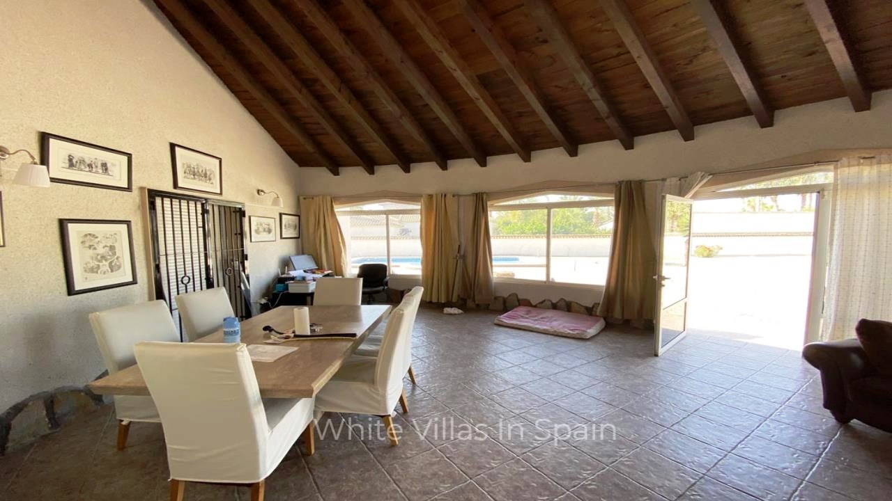 Villa for sale in Alicante 15