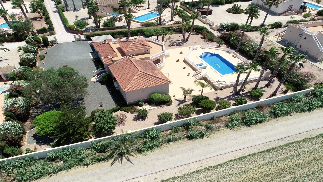 Villa for sale in Alicante 3