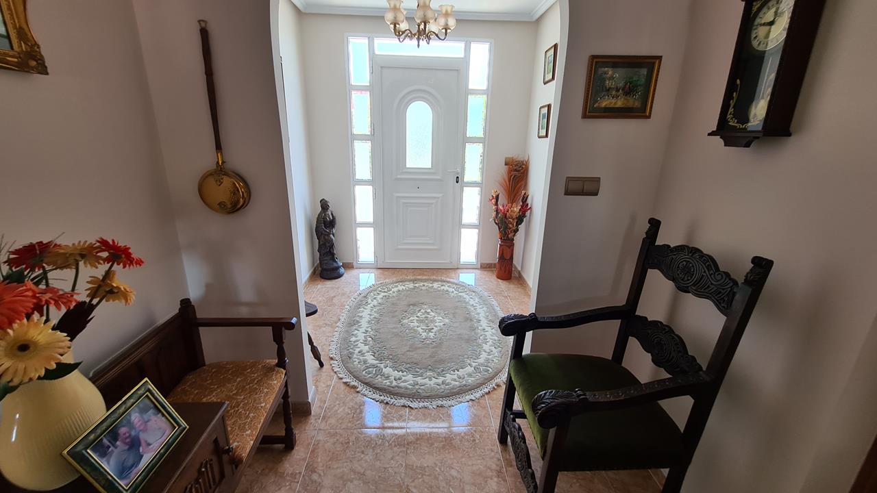 Villa for sale in Alicante 16