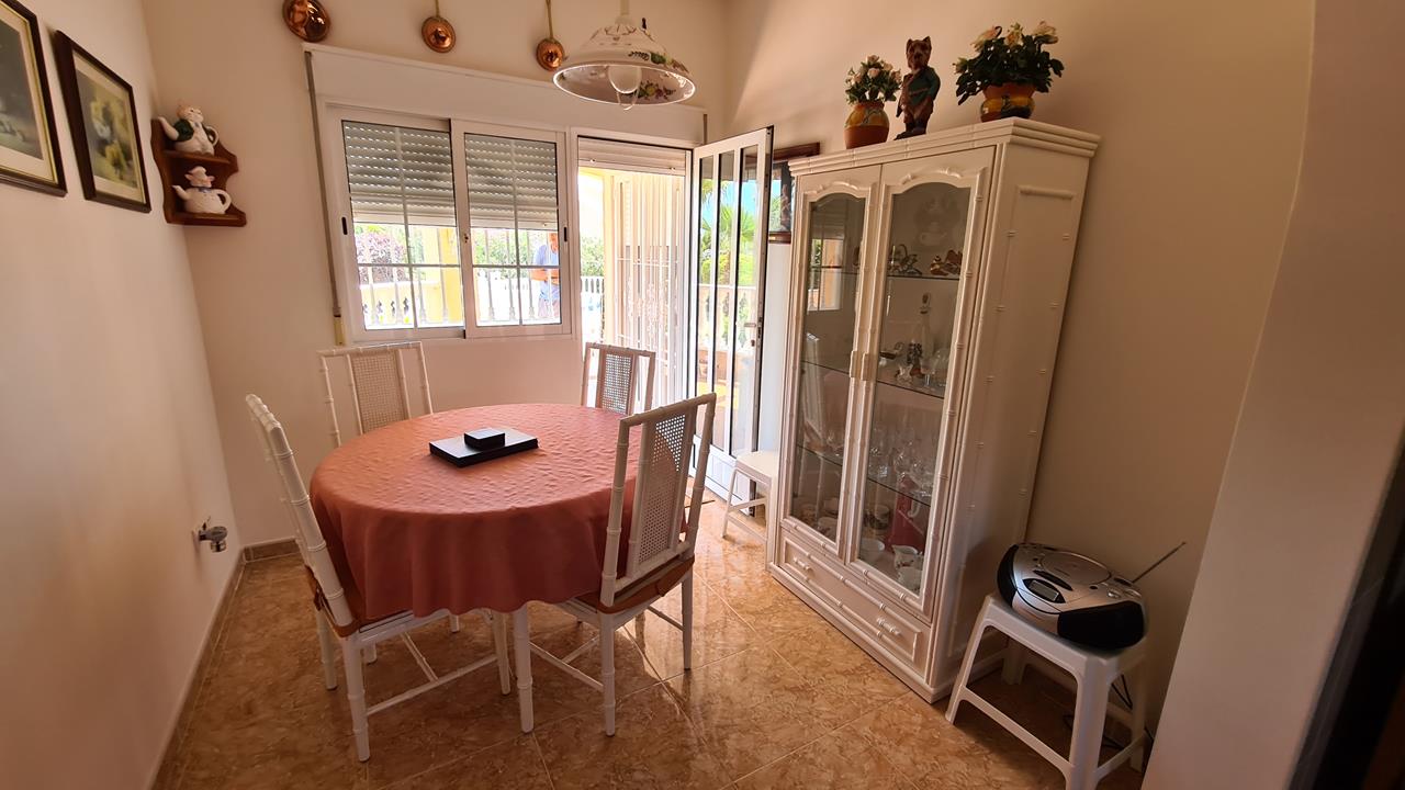 Villa for sale in Alicante 24