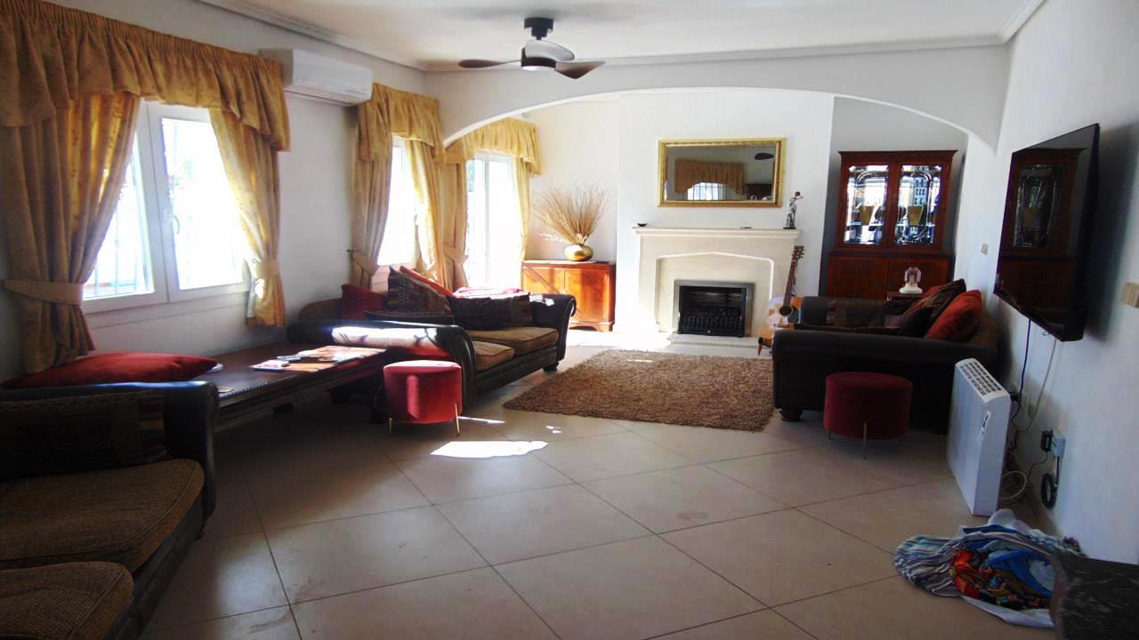 Villa à vendre à Alicante 22